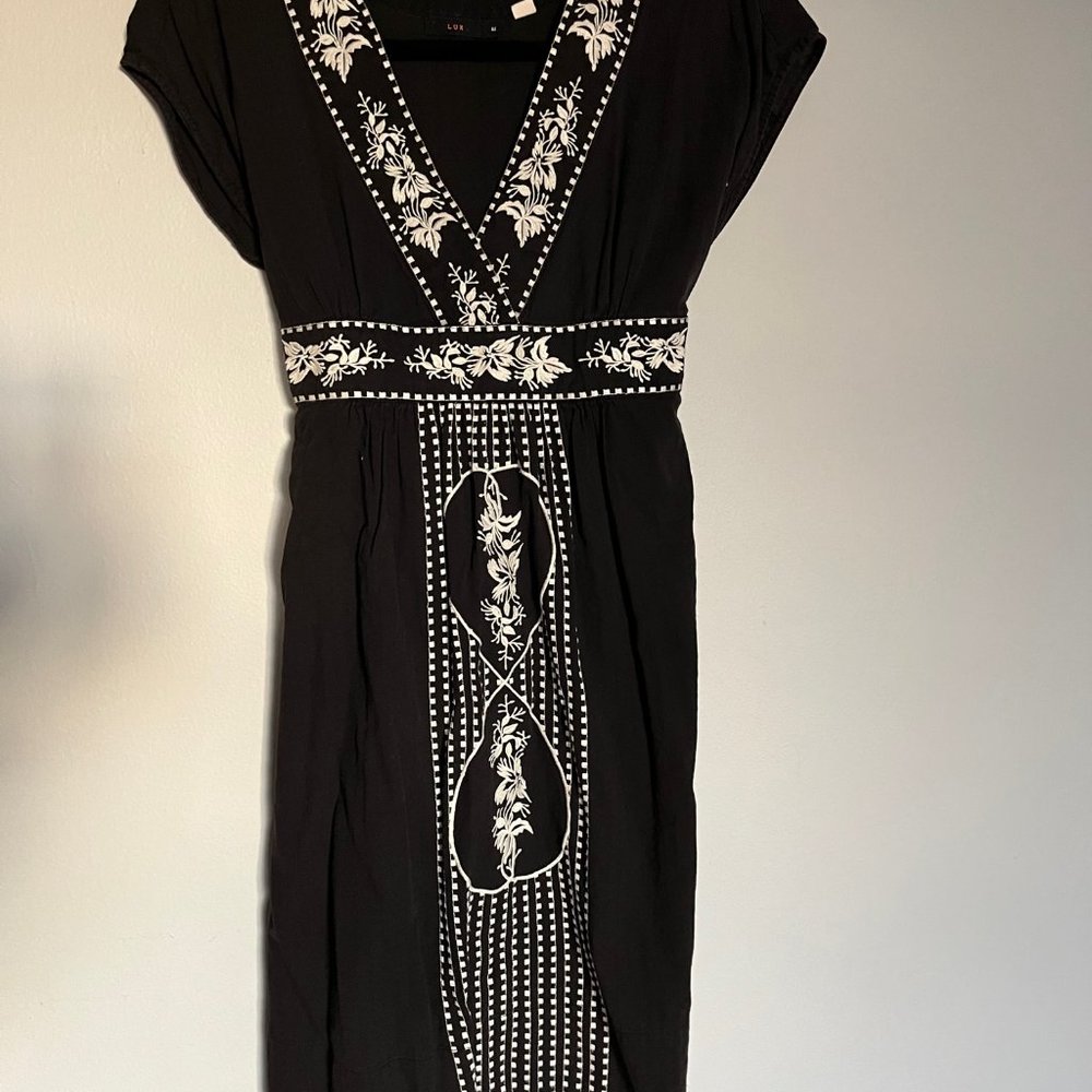 Anthropologie I LUX I embroidered cotton dress